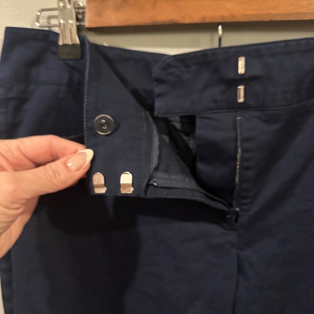 New York & Company Navy Slim Ankle Pants Size 8 Stretch Career Work Pants - Picture 4 of 7